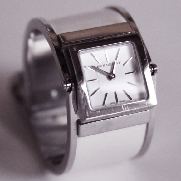 Burberry Watch - Picture 1 of 4